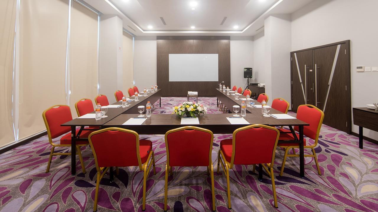 Bigland Hotel & Convention Sentul Bogor Exteriér fotografie