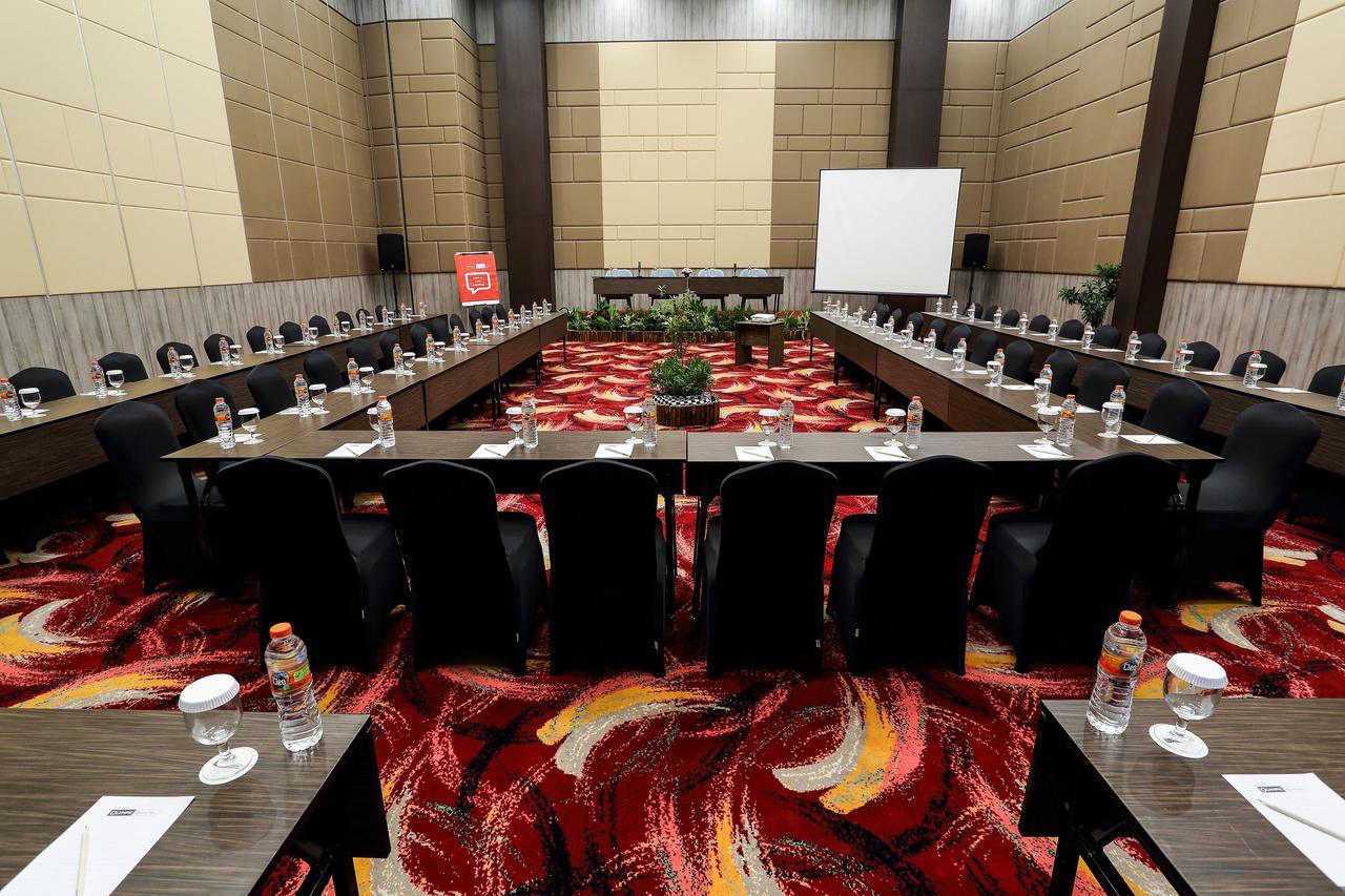 Bigland Hotel & Convention Sentul Bogor Exteriér fotografie