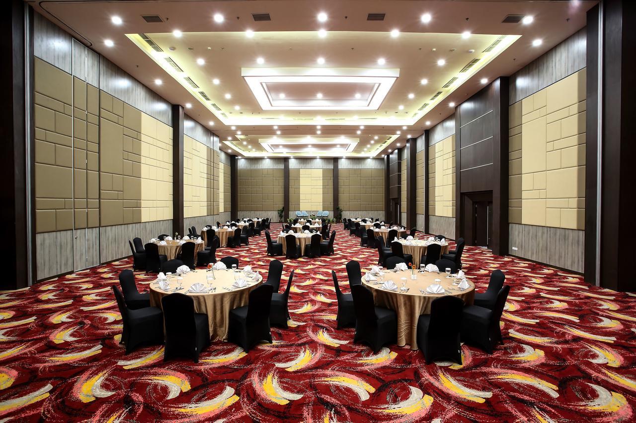 Bigland Hotel & Convention Sentul Bogor Exteriér fotografie