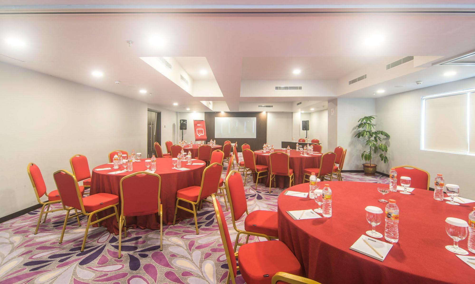 Bigland Hotel & Convention Sentul Bogor Exteriér fotografie